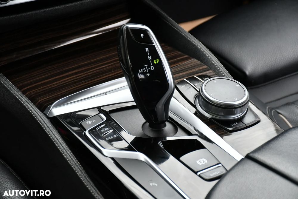 BMW Seria 5 520d xDrive Aut. Luxury Line - 27