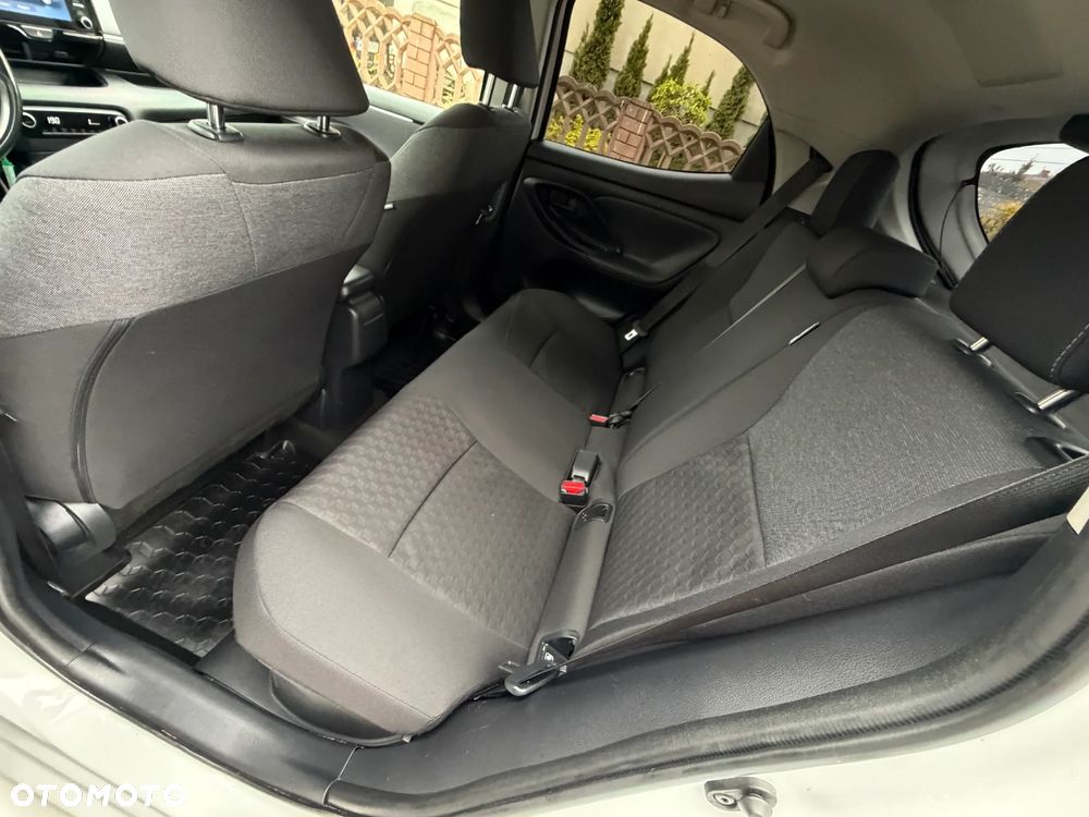 Toyota Yaris Hybrid 1.5 Comfort - 35