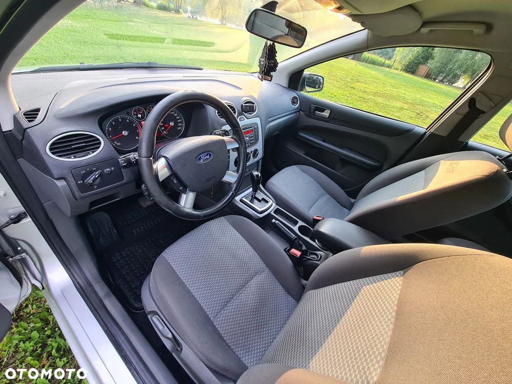Ford Focus 1.6 16V Style - 7