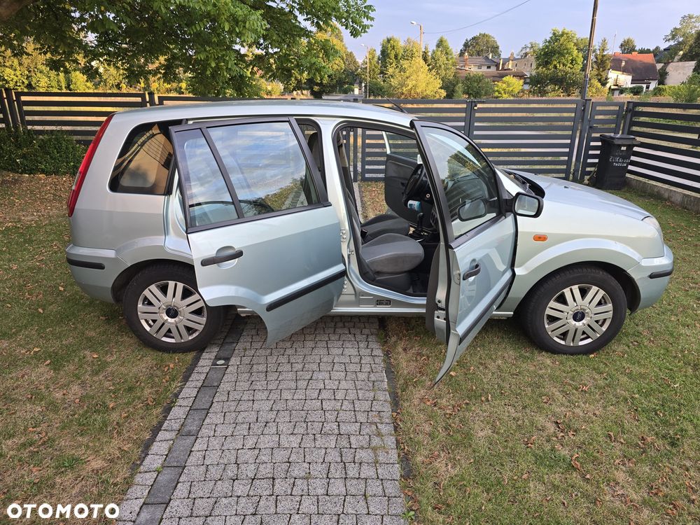 Ford Fusion - 7