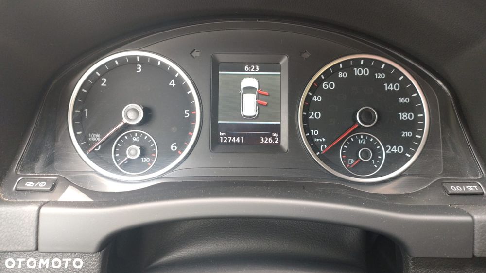 Volkswagen Tiguan 2.0 TDI Perfectline R-Style - 14