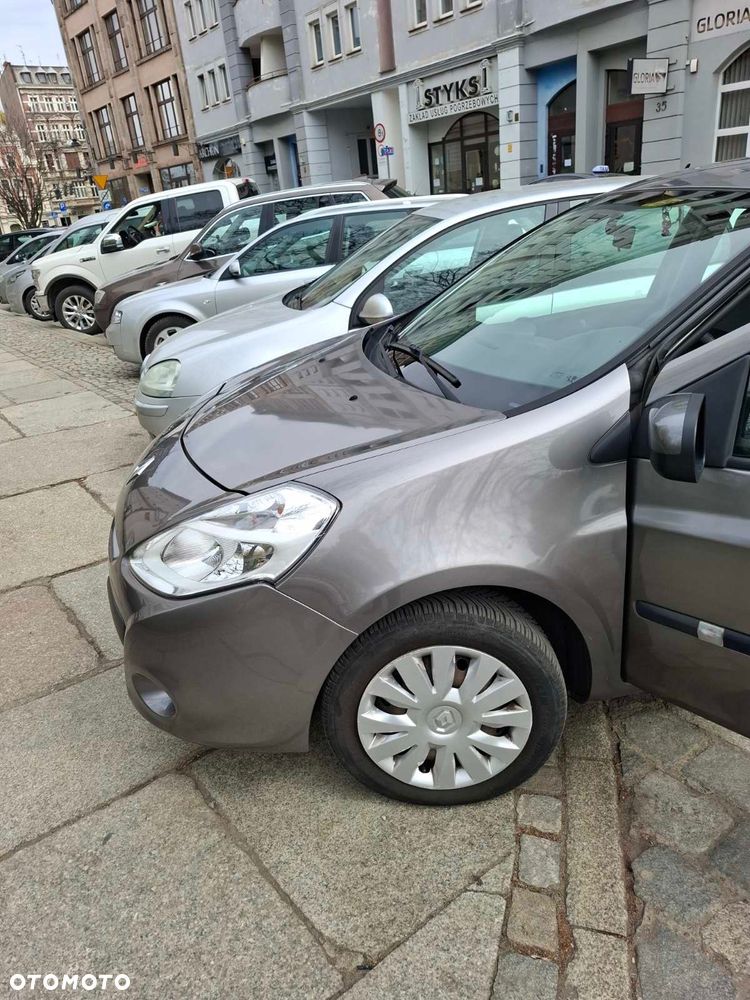 Renault Clio 1.5 dCi Authentique - 4