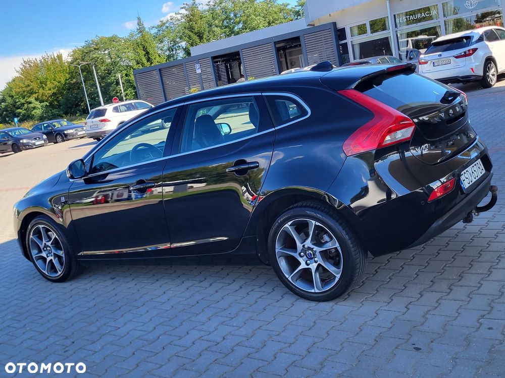 Volvo V40 D2 Drive-E Ocean Race - 11