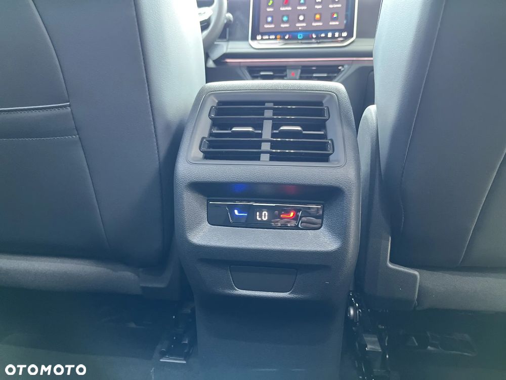 Volkswagen Tiguan 1.5 eTSI Life Plus DSG - 22