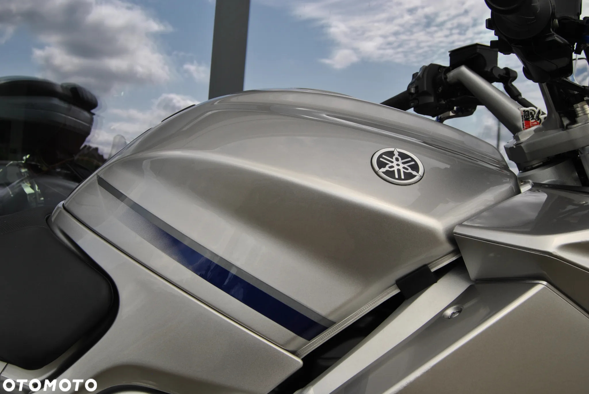 Yamaha FJR - 12