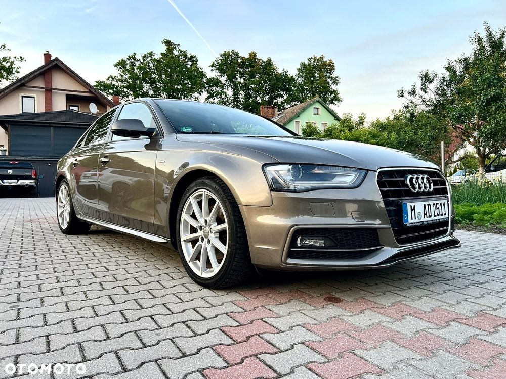 Audi A4 Limousine - 11