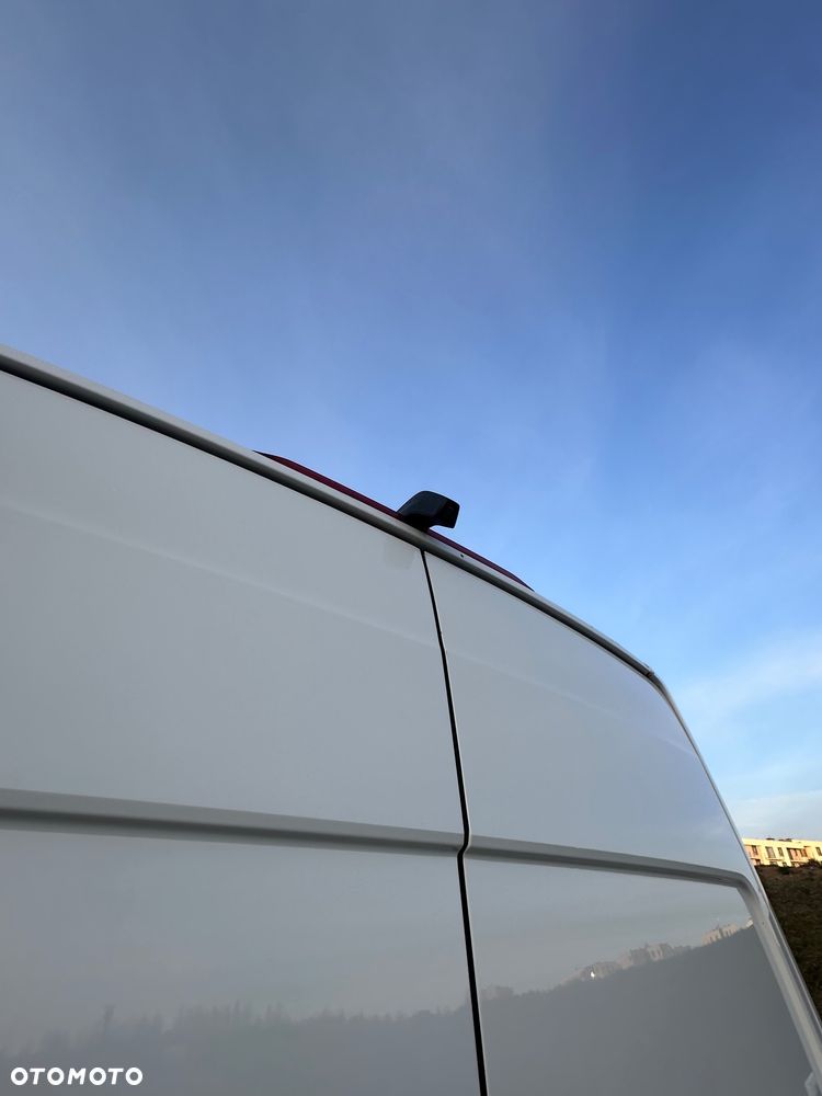 Volkswagen Crafter - 12