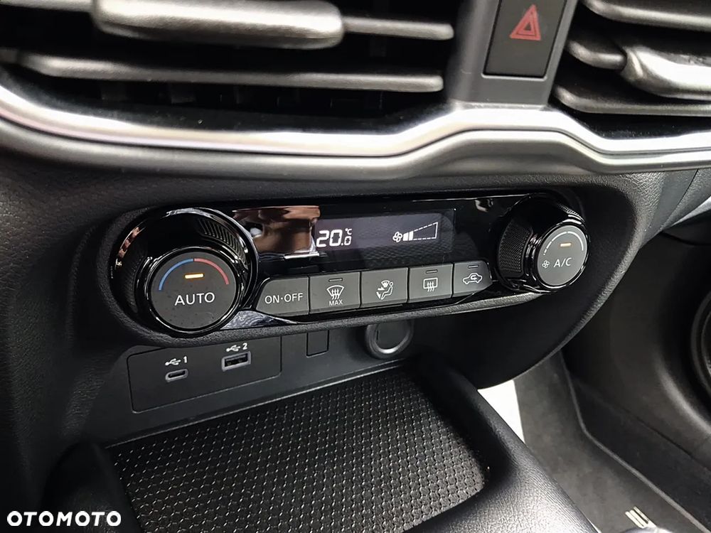 Nissan Juke 1.6 Hybrid Acenta AMT - 20