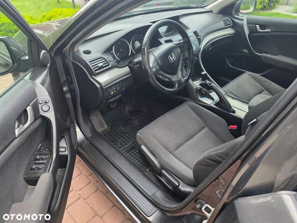 Honda Accord 2.0 Executive - 13