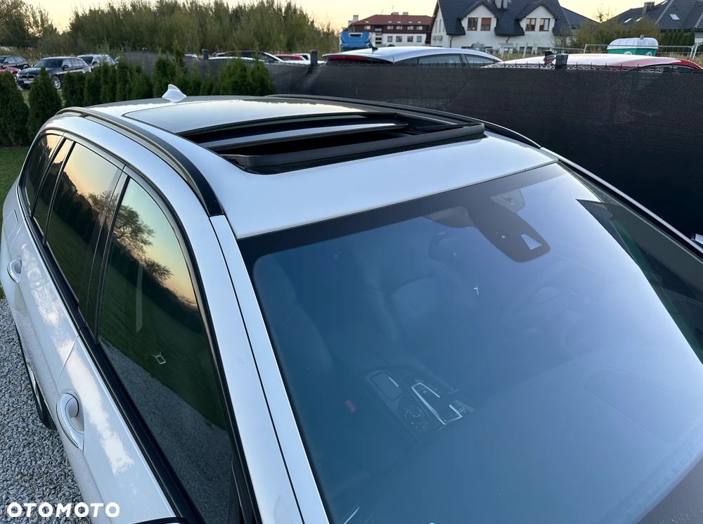 BMW Seria 5 525d xDrive - 16