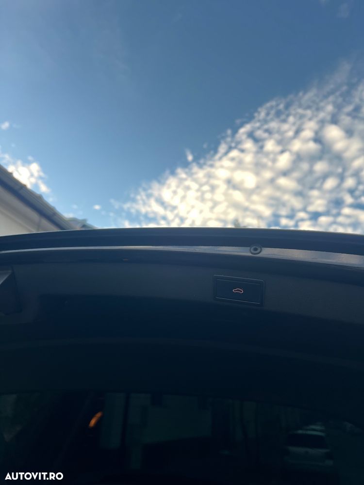Skoda Octavia 2.0 TDI RS DSG - 11