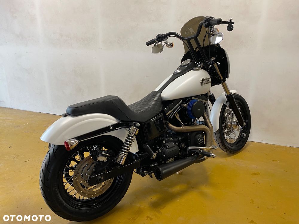 Harley-Davidson Dyna Street Bob - 10