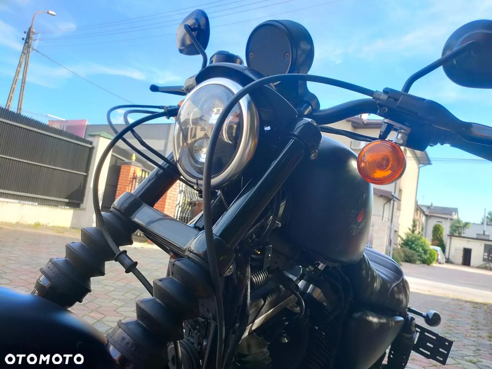 Harley-Davidson Sportster Iron 883 - 29