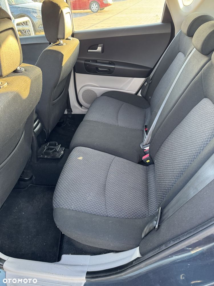 Kia Ceed - 7