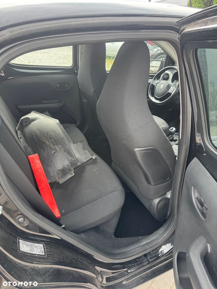Peugeot 108 - 8