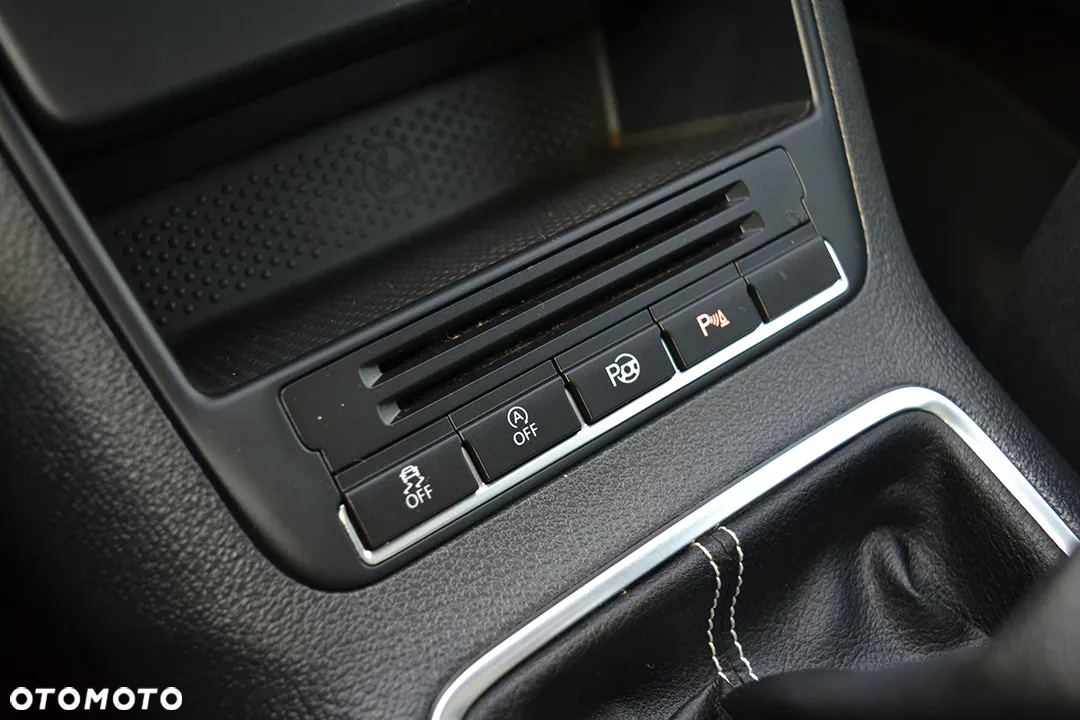 Volkswagen Tiguan - 32