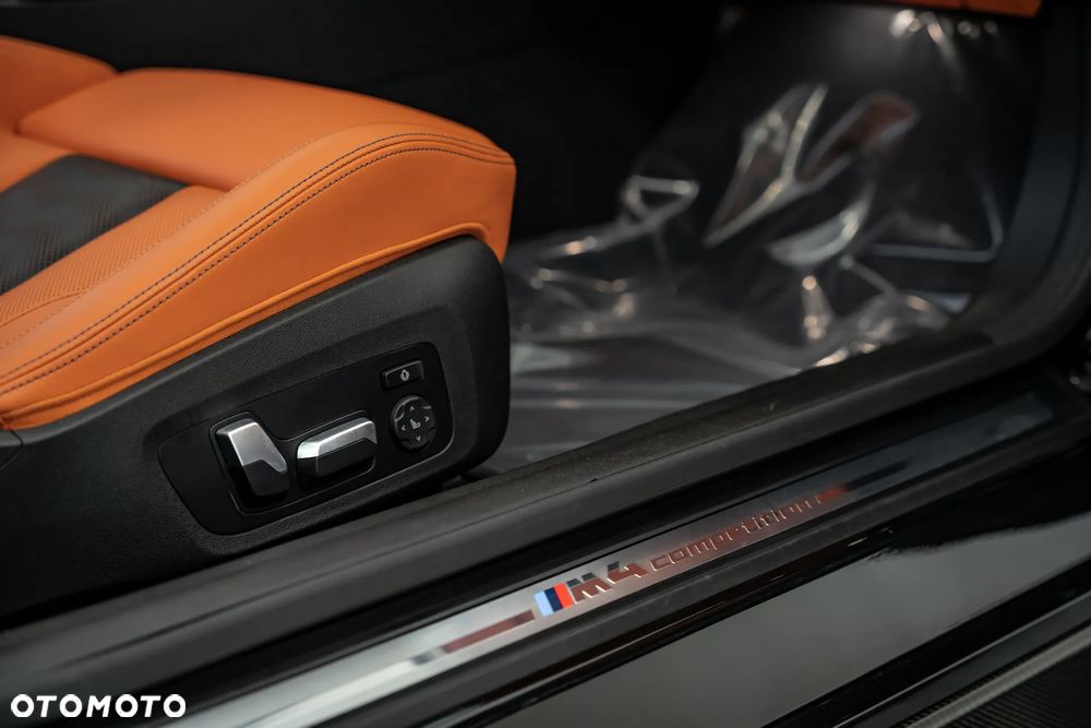 BMW M4 Competition M xDrive sport - 38
