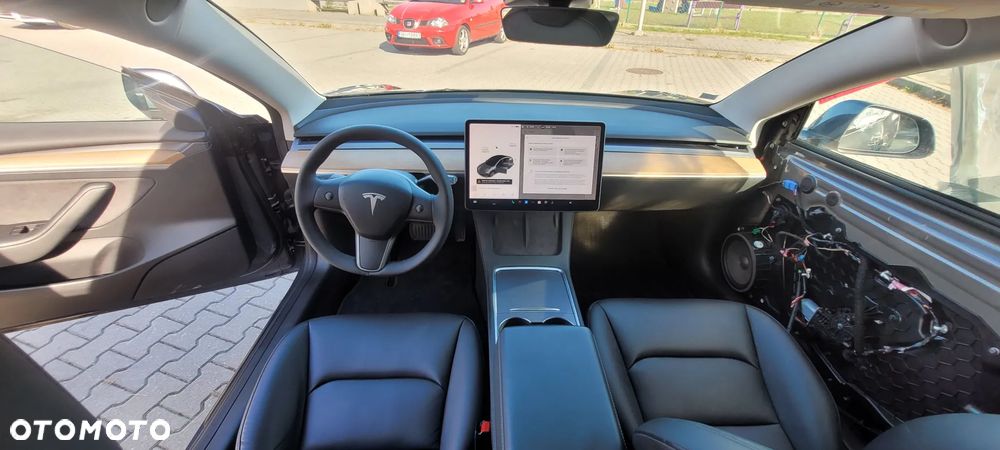 Tesla Model 3 - 22