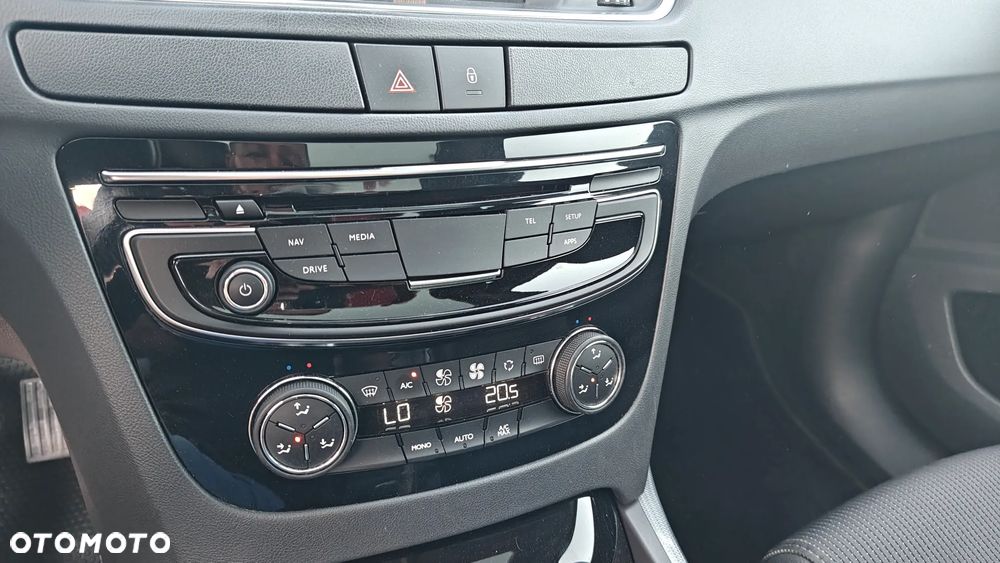 Peugeot 508 BlueHDi 150 Stop&Start Business-Line - 34