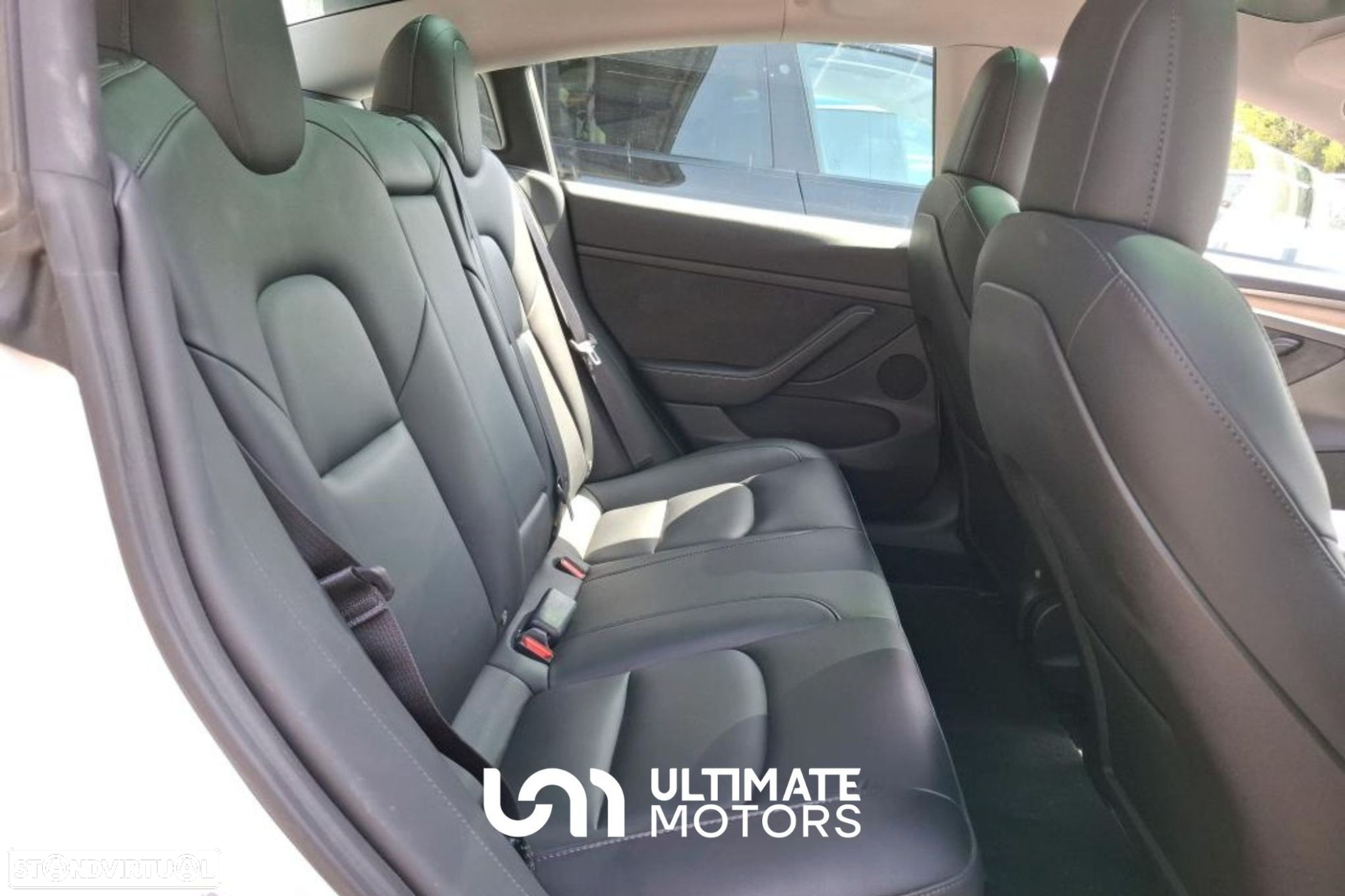Tesla Model 3 - 5