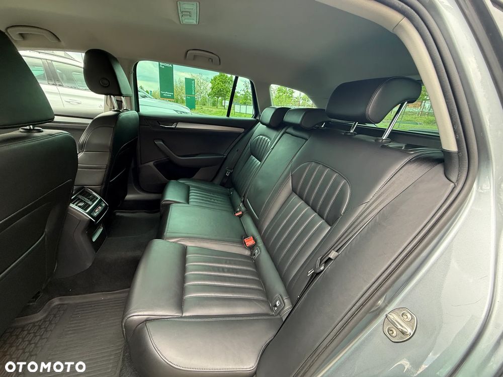 Skoda Superb 2.0 TDI Style DSG - 17