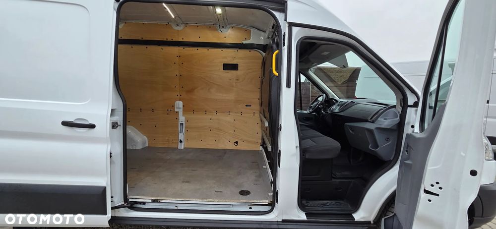 Ford Transit - 11