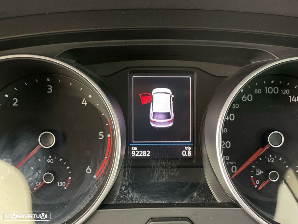 VW Tiguan 2.0 TDI Highline DSG - 9