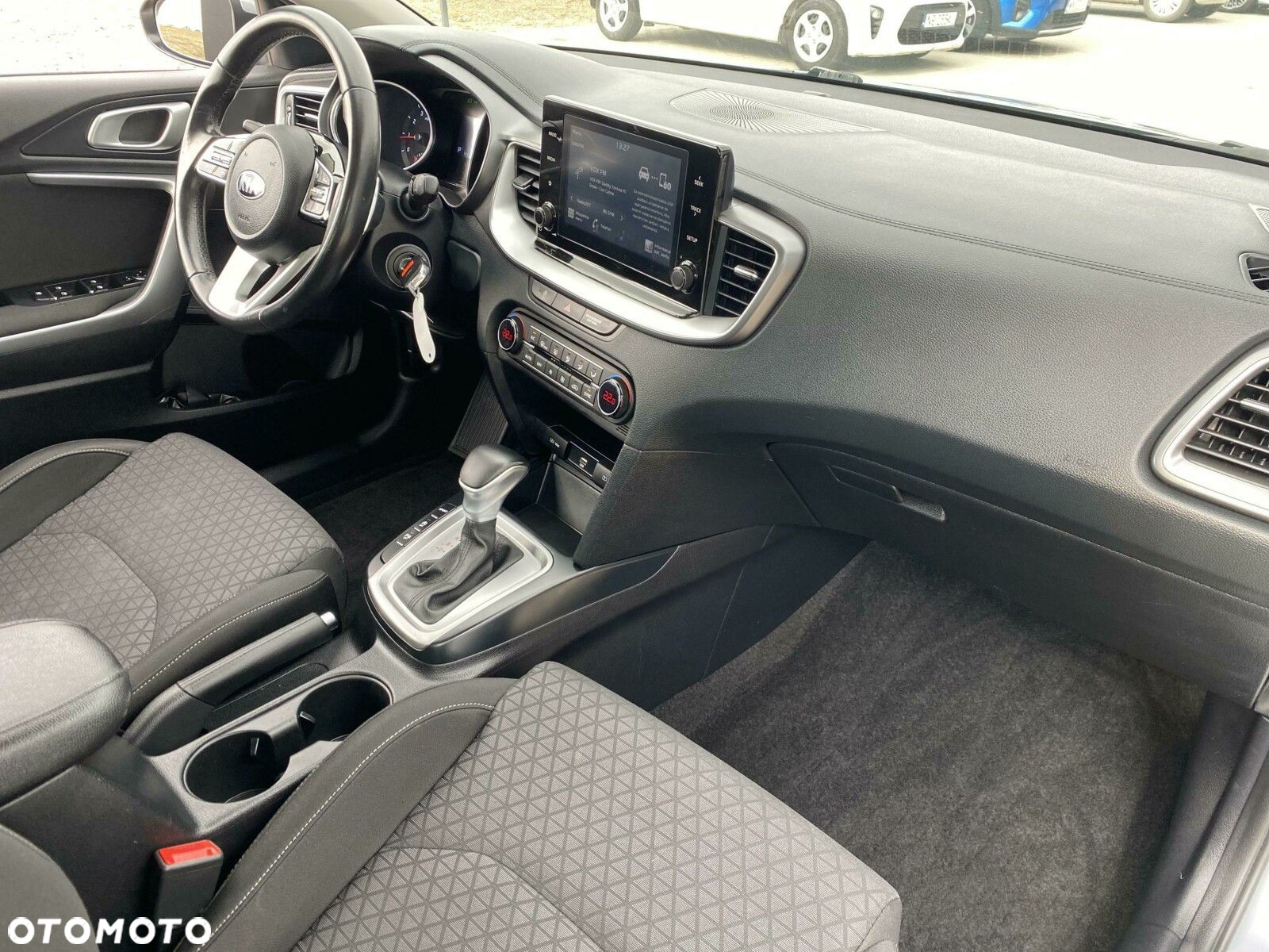 Kia Ceed - 15