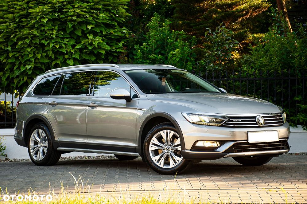 Volkswagen Passat 2.0 TDI SCR 4Mot DSG Highline - 14