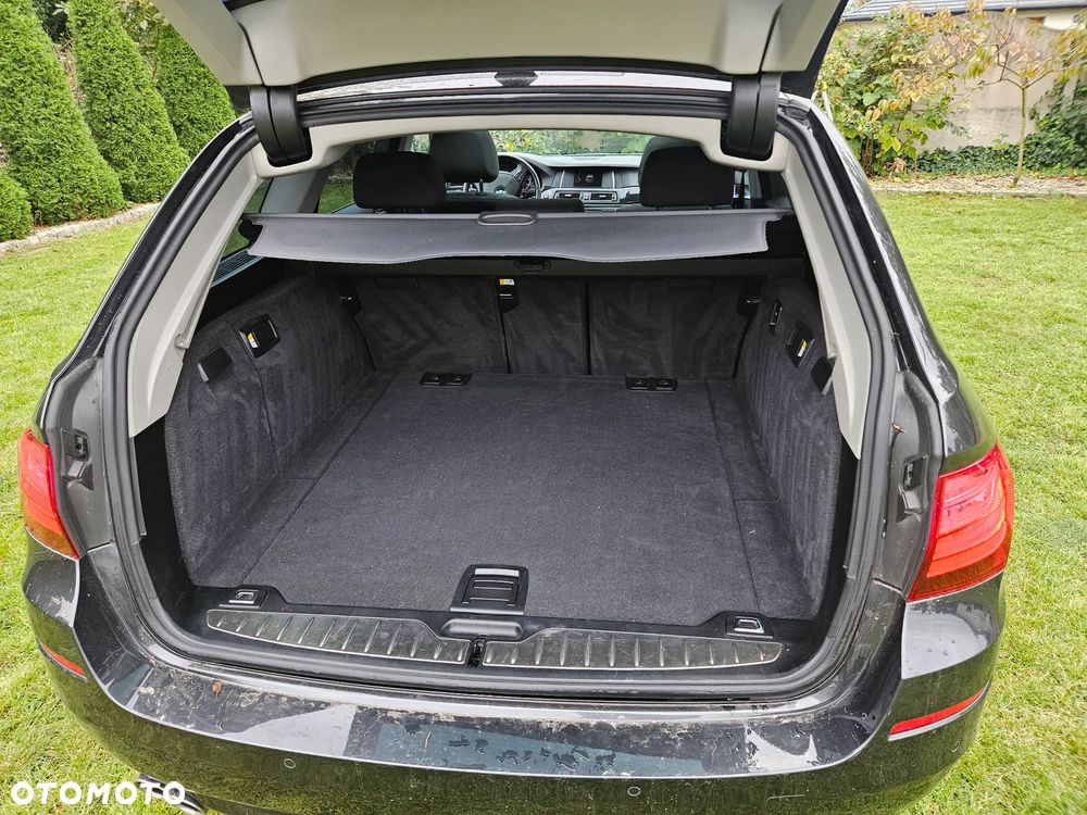 BMW Seria 5 520d xDrive Touring - 18