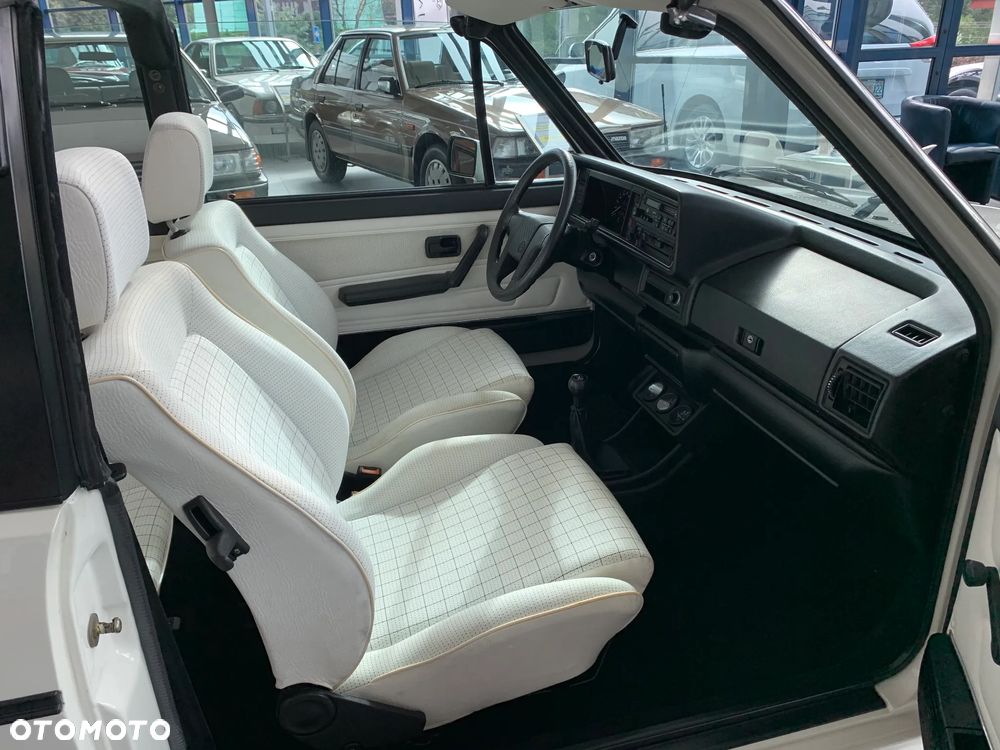 Volkswagen Golf Cabrio - 22