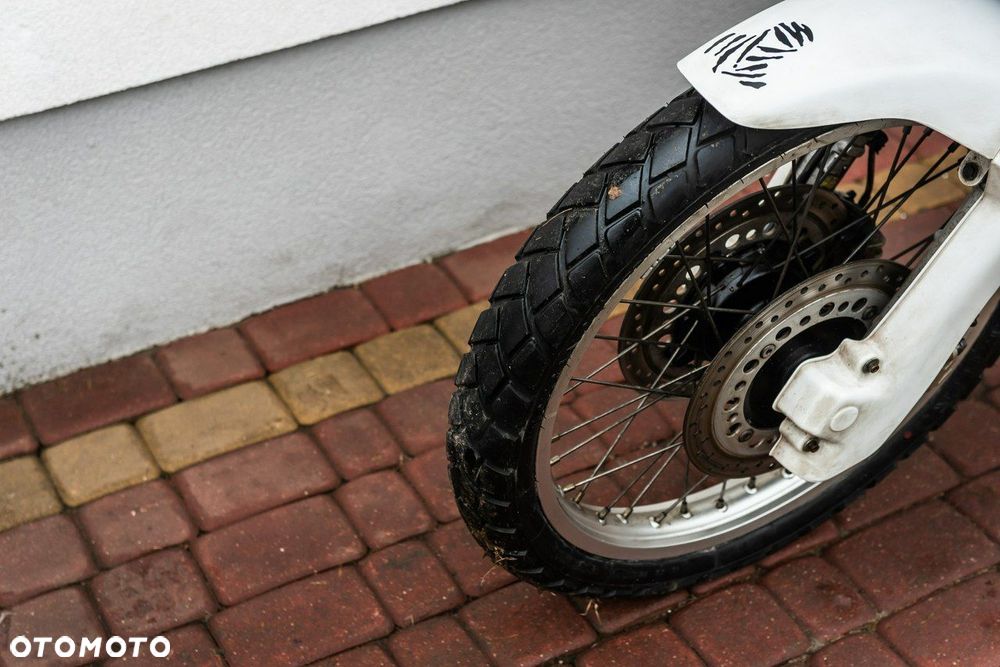 Honda XRV - 7