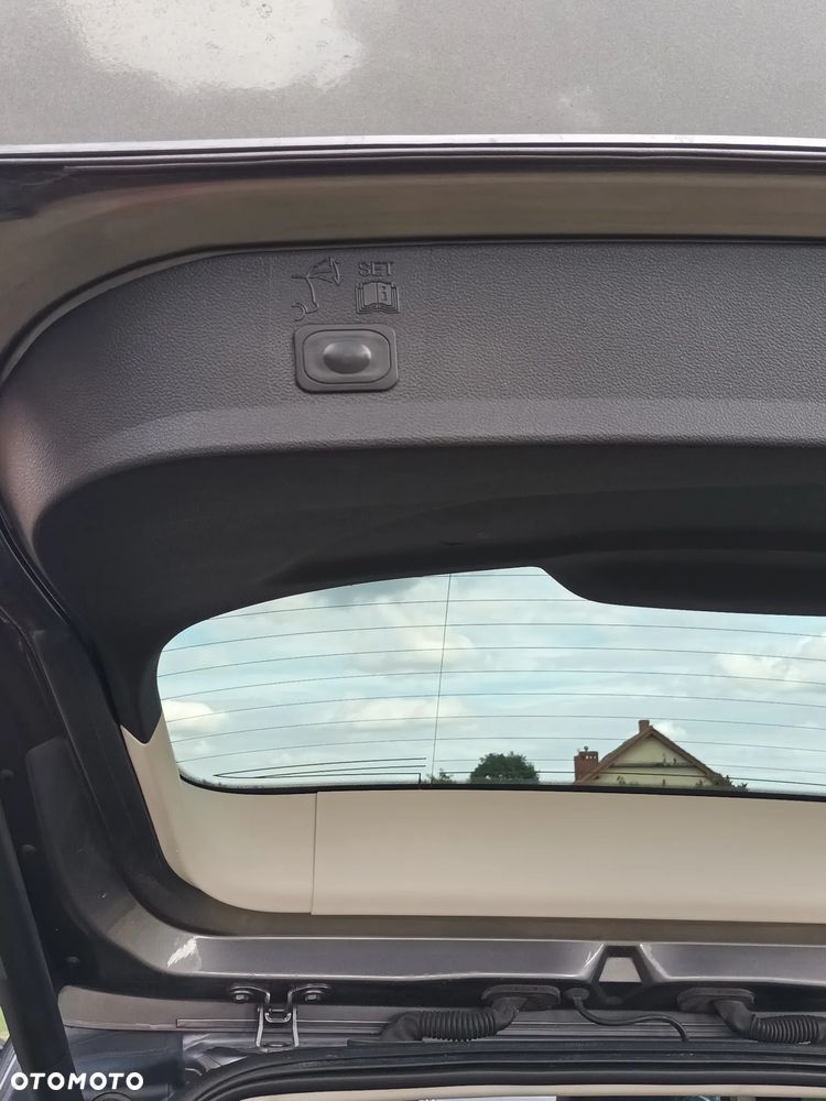 Ford Kuga 2.0 TDCi FWD Titanium - 15