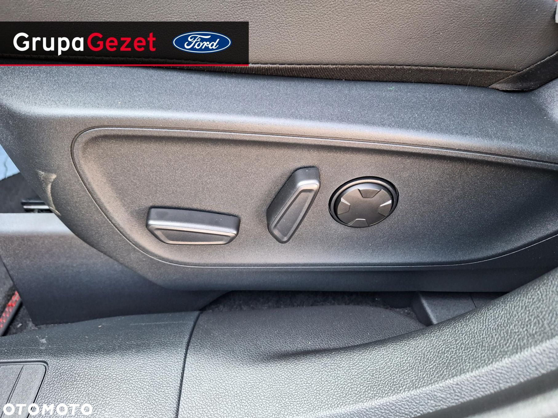 Ford Kuga - 13
