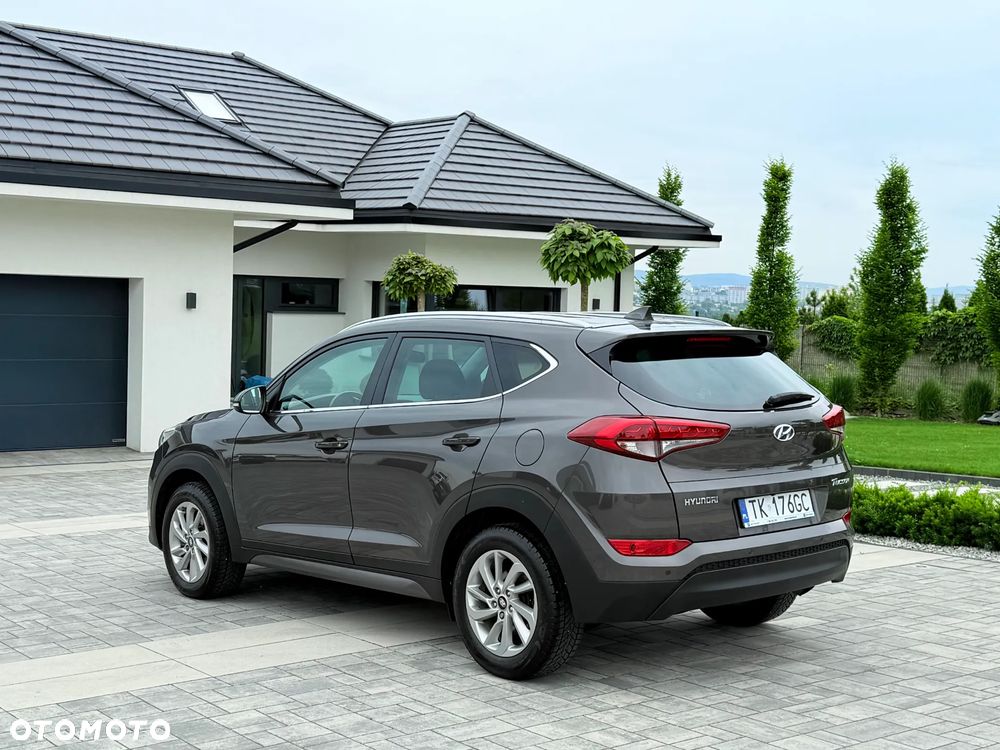 Hyundai Tucson blue 1.6 GDi 2WD Navi - 10
