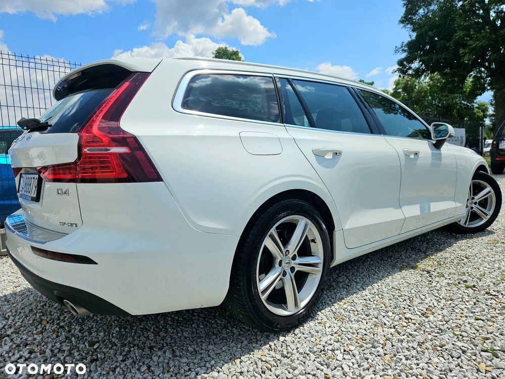 Volvo V60 D4 Momentum - 10