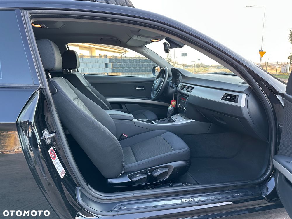 BMW Seria 3 320i - 15