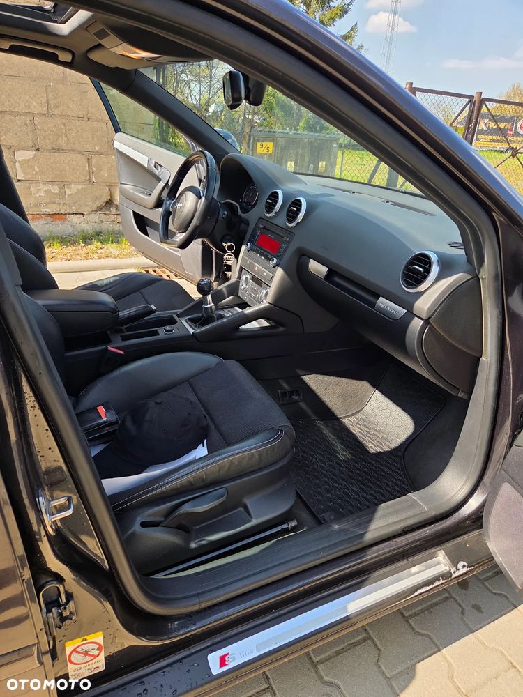 Audi A3 Sportback 2.0 TDI DPF quattro S line Sportpaket - 13