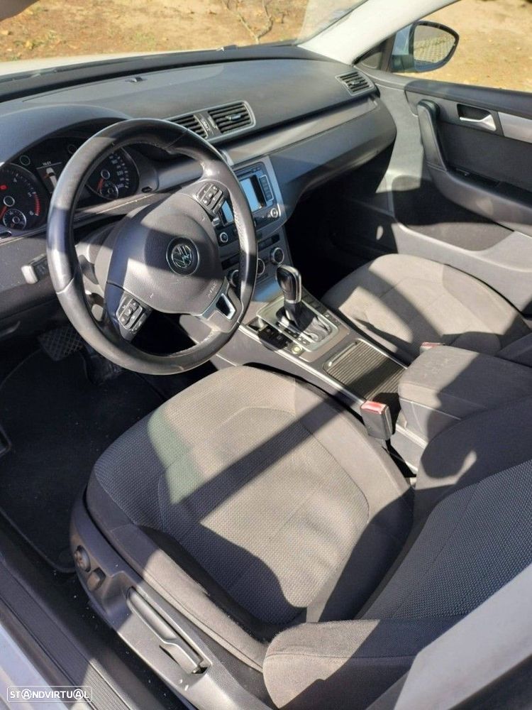 VW Passat CC - 14