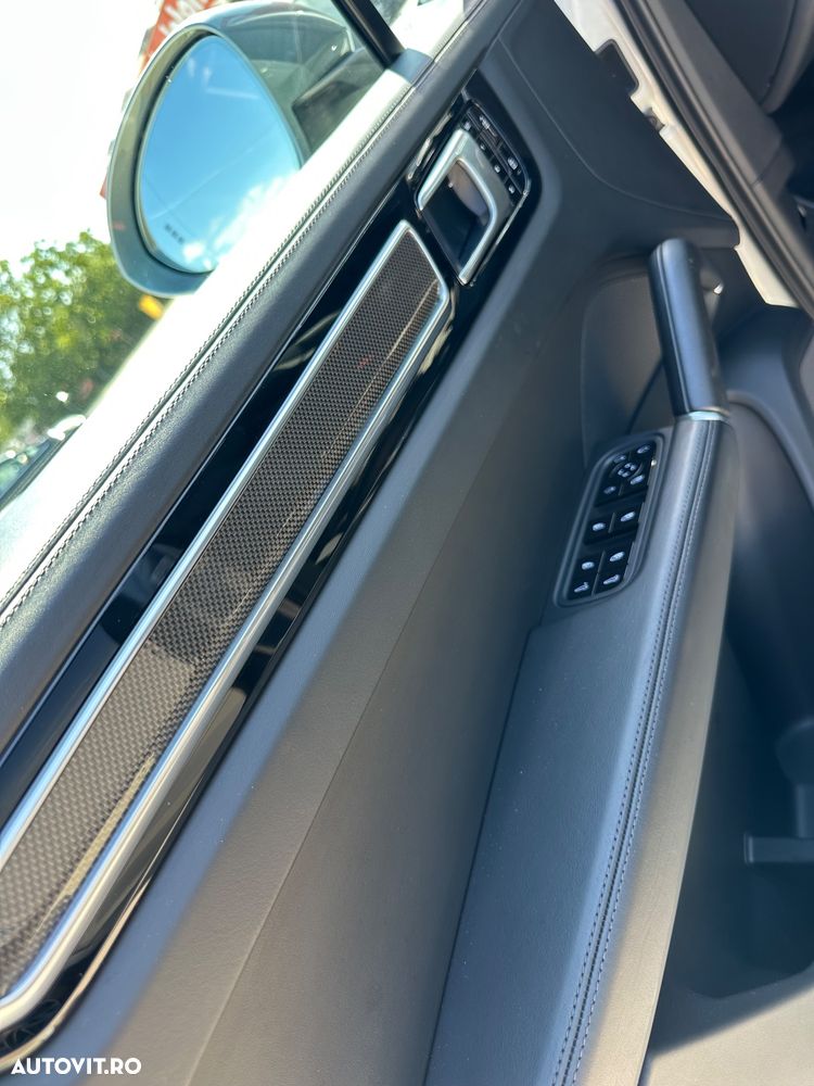 Porsche Cayenne Coupe S - 16