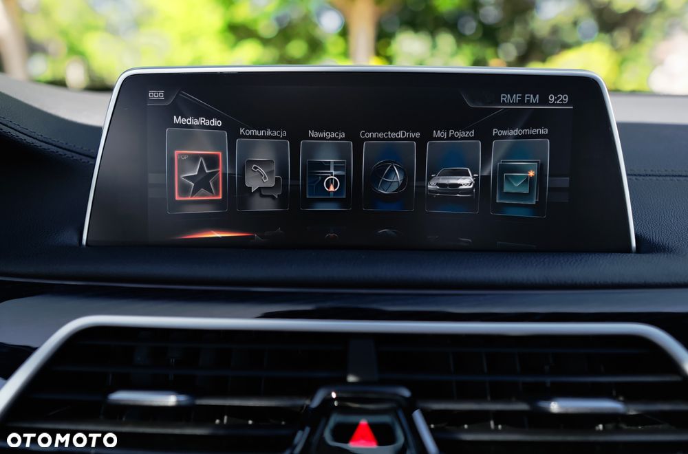 BMW Seria 7 - 21