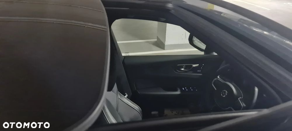 Volvo XC 60 B5 B AWD R-Design - 14