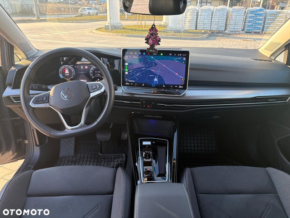 Volkswagen Golf 1.5 eTSI OPF DSG Style - 8