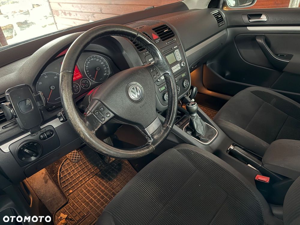 Volkswagen Jetta 1.9 TDI Comfortline - 1