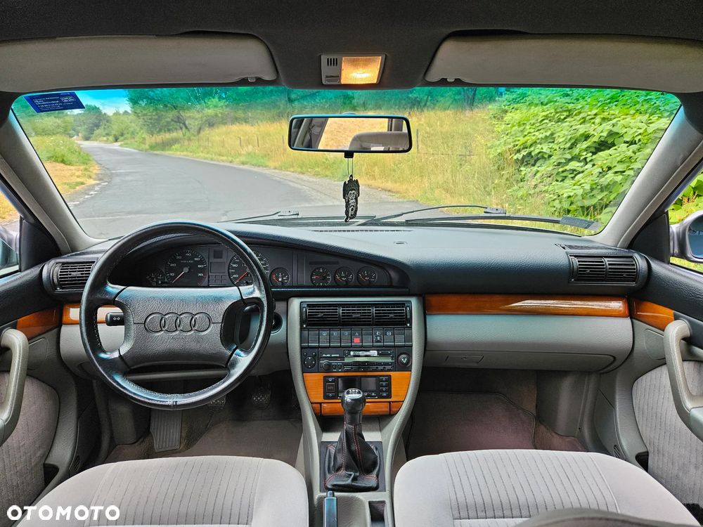 Audi 100 2.8 E - 15