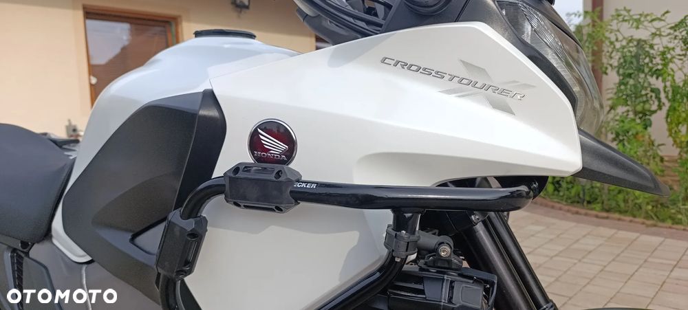Honda VFR - 28