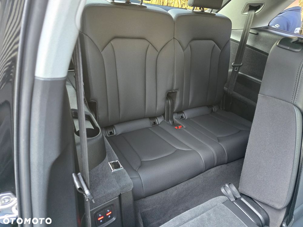 Audi Q7 55 TFSI quattro tiptronic - 24