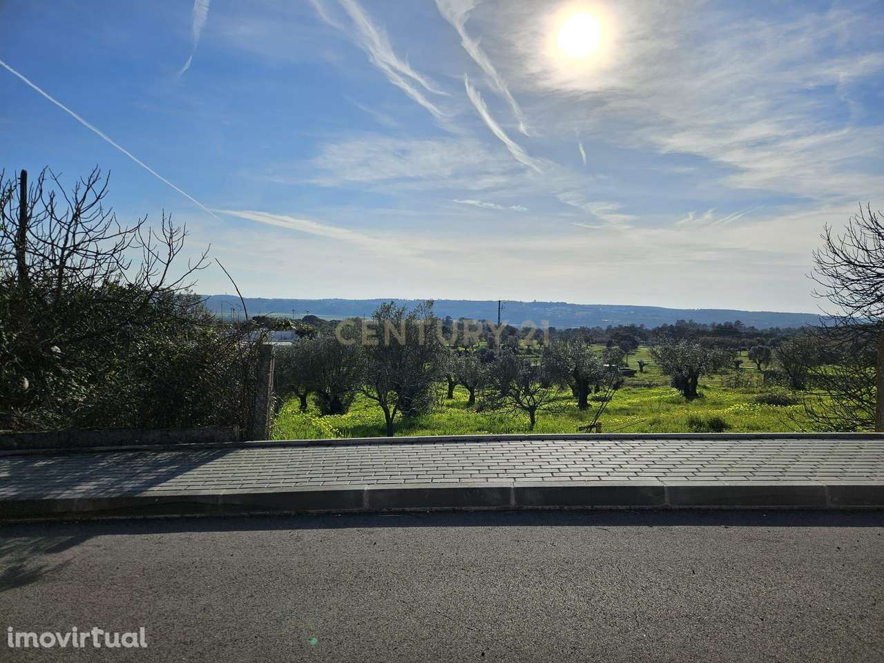 Terreno Rústico à Venda em Montalvo - Oportunidade Única - Grande imagem: 2/6