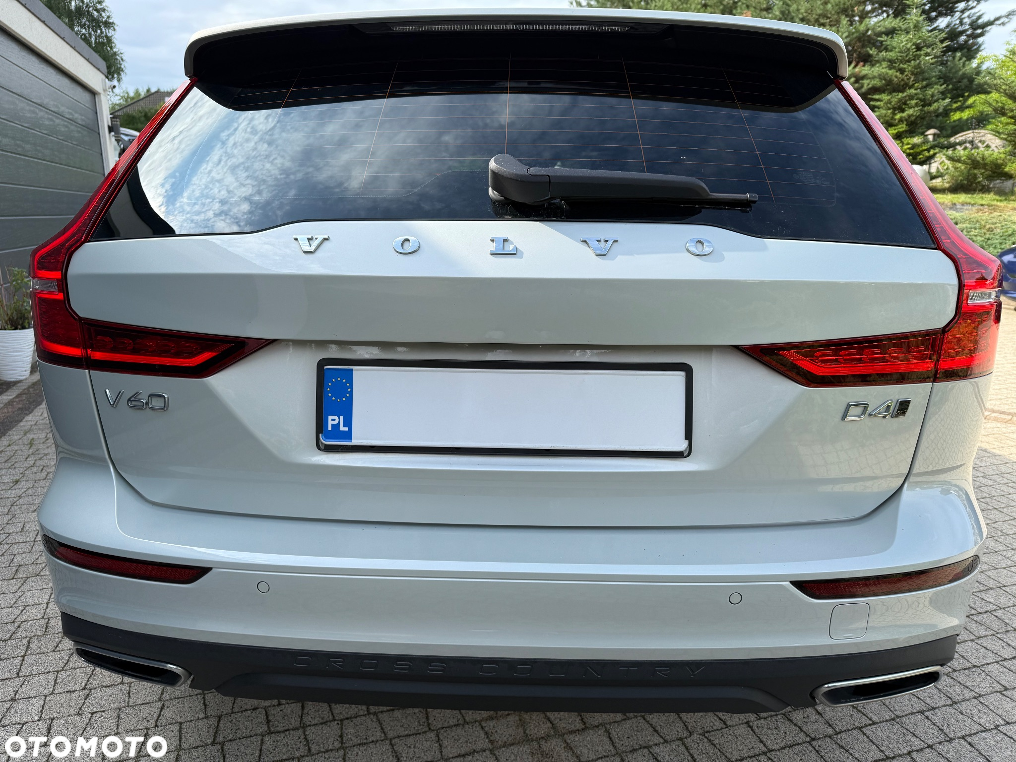 Volvo V60 Cross Country D4 AWD Geartronic Pro - 23