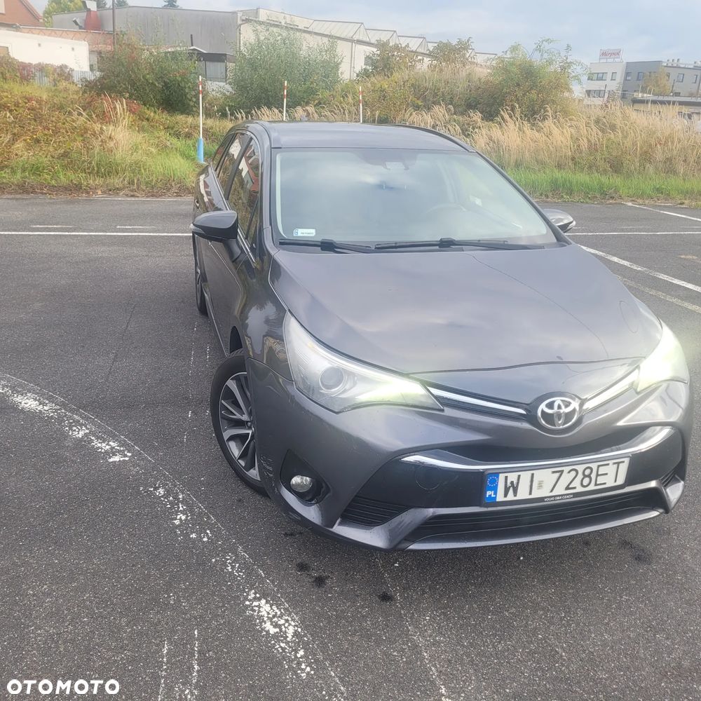Toyota Avensis 1.8 Prestige MS - 3
